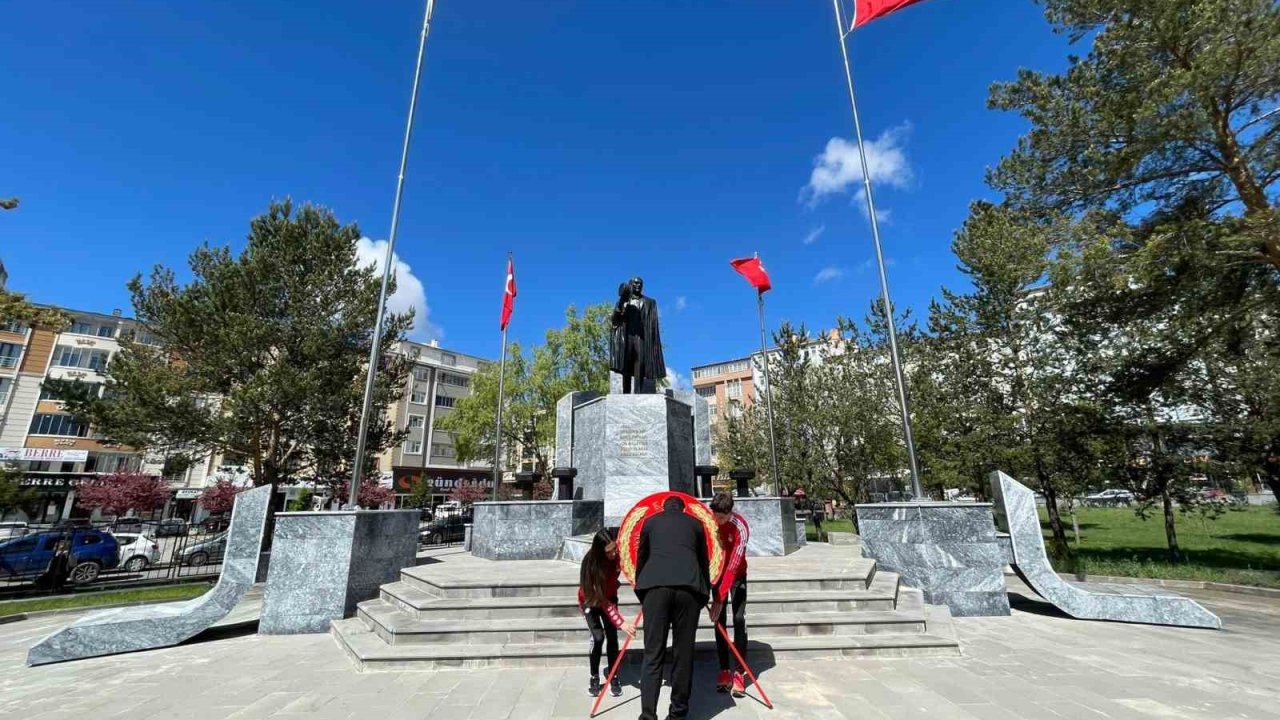 Kars’ta Gençlik Haftası kutlamaları başladı