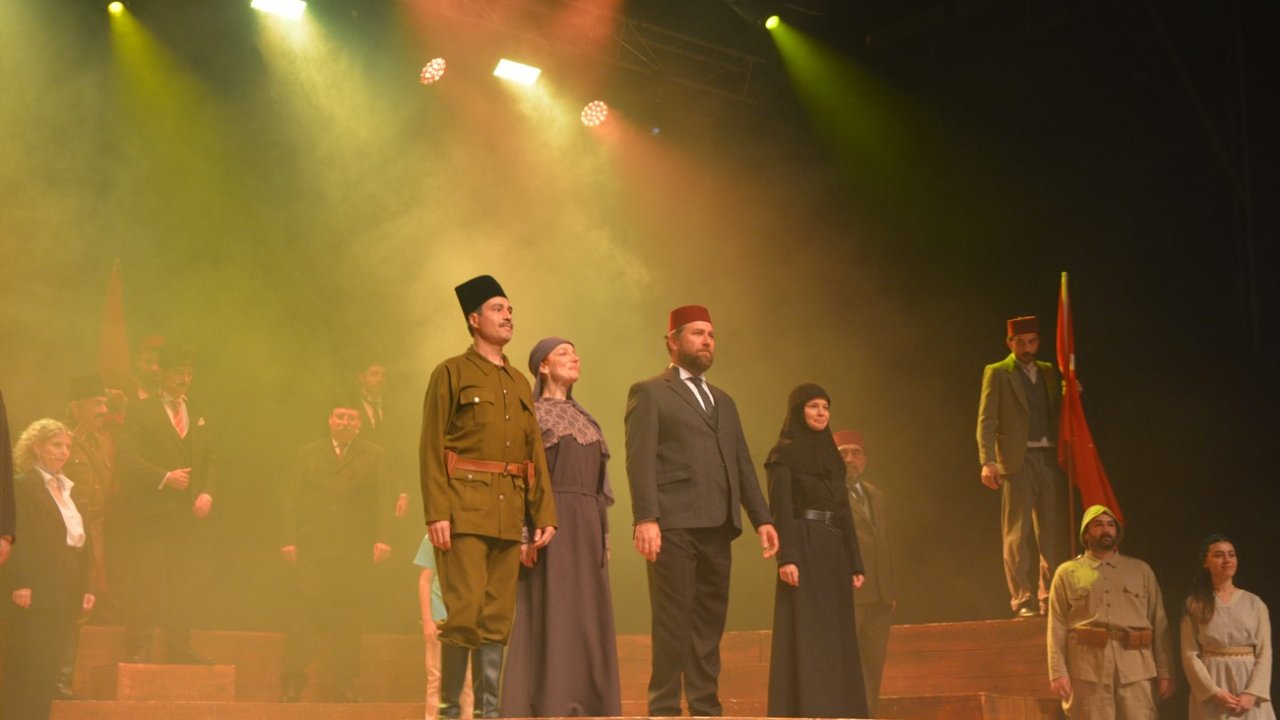 Sinop’ta "Cumhuriyet’e Doğru" tiyatro oyunu