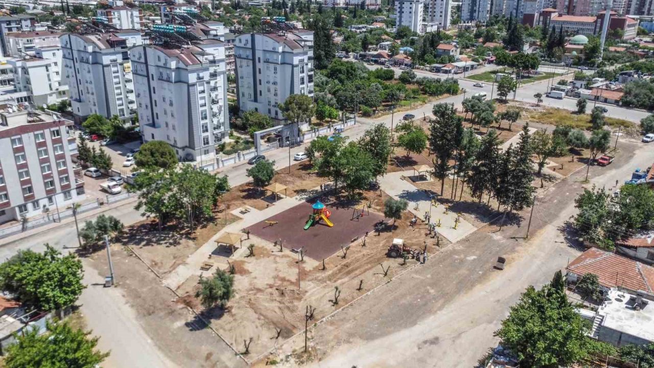 Kepez Belediyesi’nden çocuklara yeni parklar