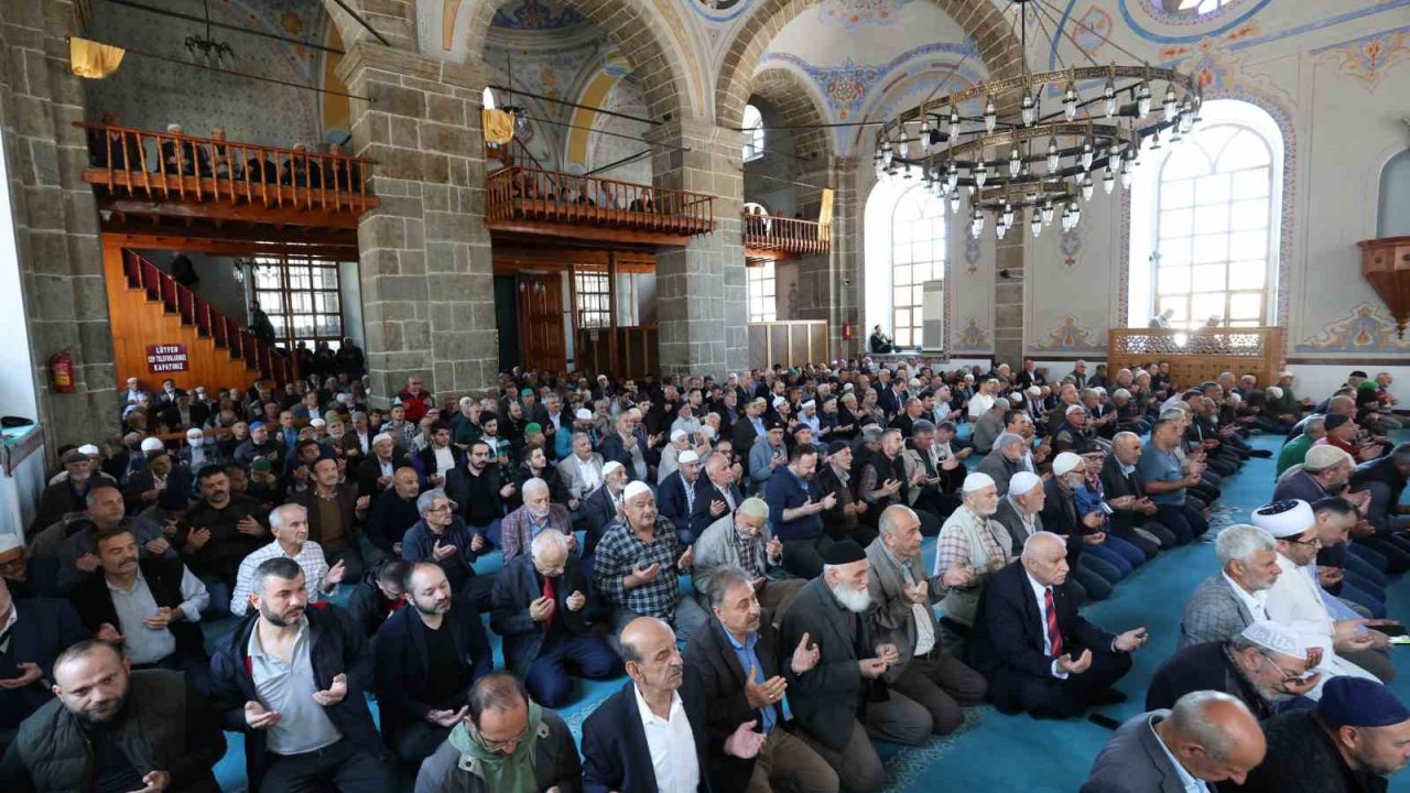 Şehitler için Mevlid-i Şerif programı