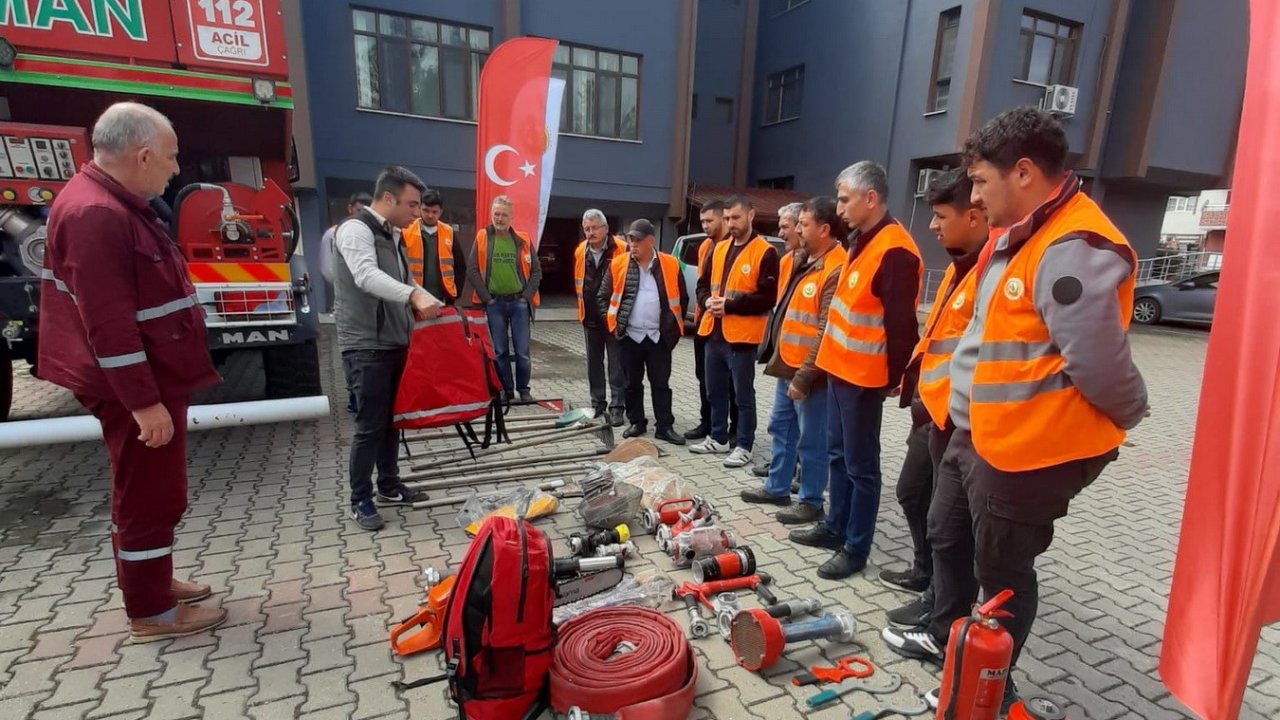 Orman yangınları gönüllüsü eğitimi yapıldı