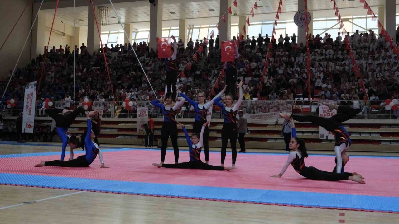 Gençlik ve Spor Bayramı coşkuyla kutlandı