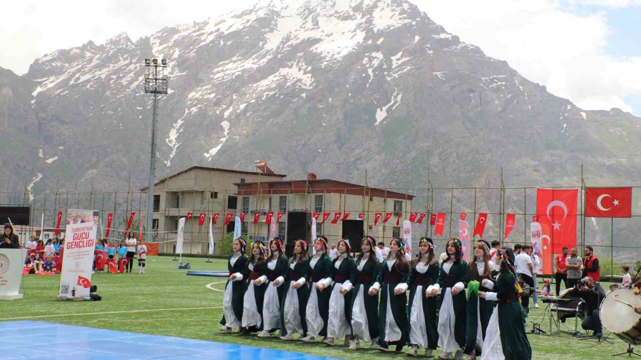 Hakkari’de 19 Mayıs coşkusu