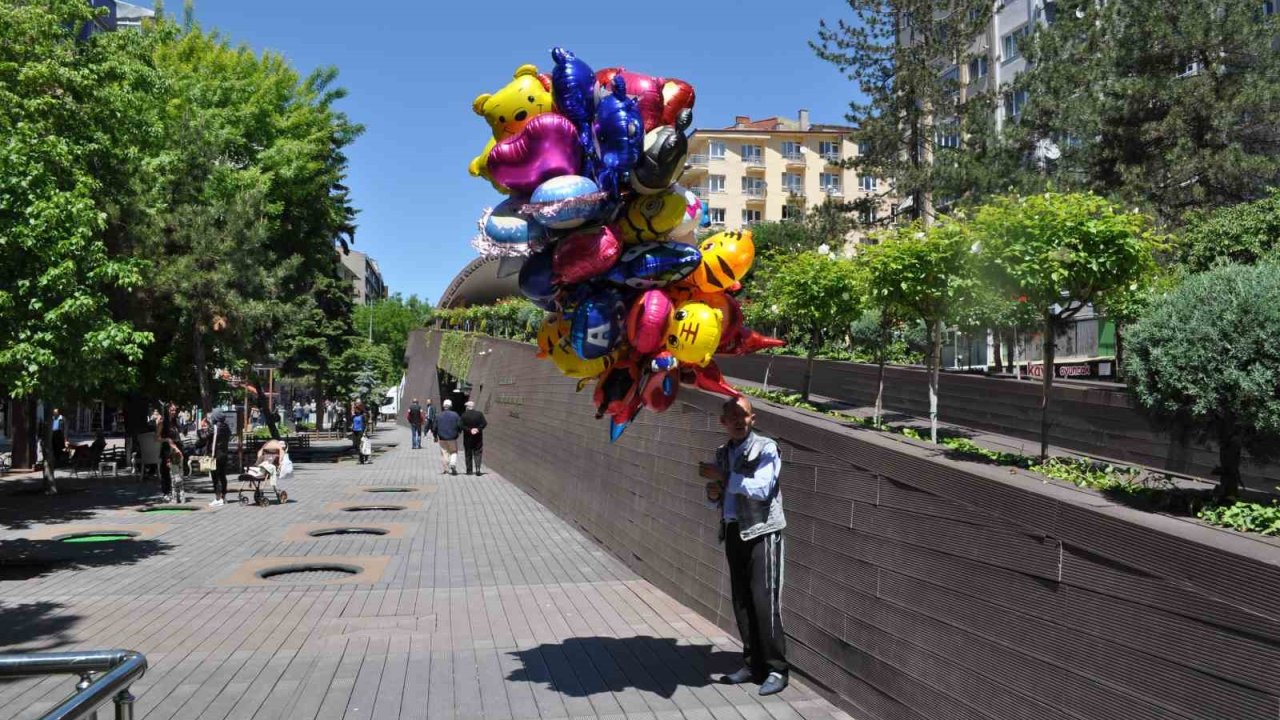 Seyyar balon satıcısı başına gelen talihsiz olayla ilgili konuştu