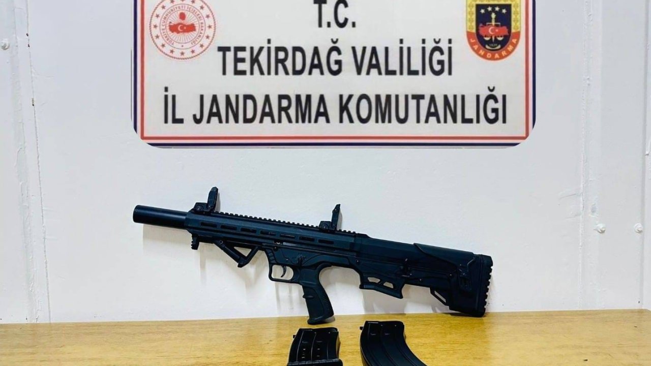 Tekirdağ’da silah, kaçak içki ve uyuşturucu ele geçirildi