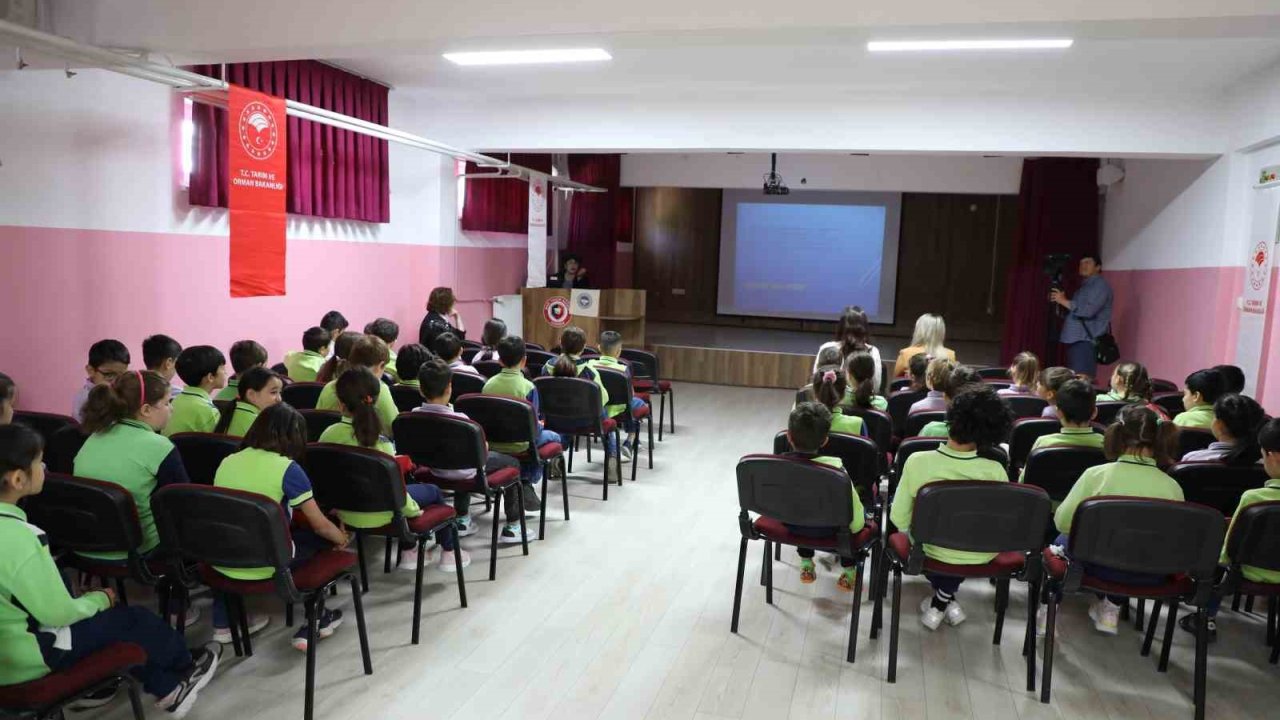 Eskişehir İl Tarım ve Orman Müdürlüğü’nden öğrencilere organik tarım eğitimi