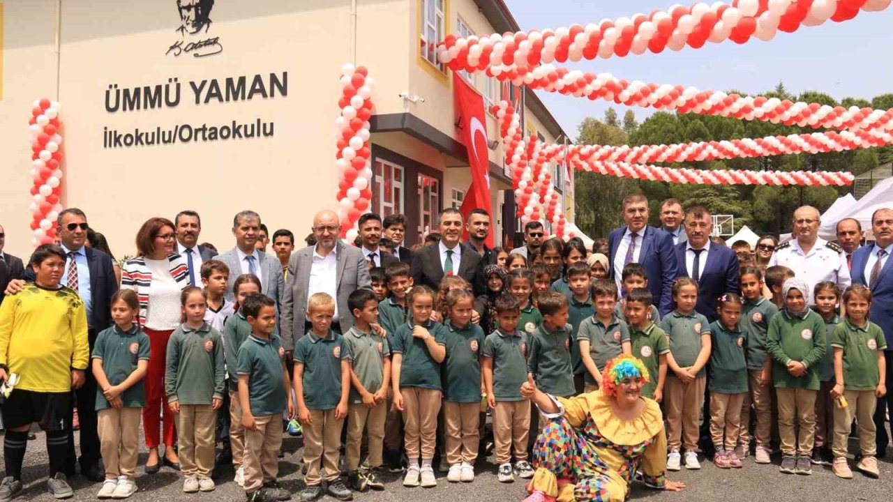 Hayırsever tarafından yapılan Karacaören Ümmü Yaman İlkokulu ve Ortaokulu törenle açıldı