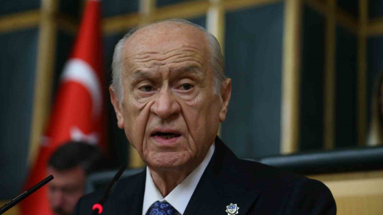 Bahçeli: "(Özgür Özel’e) İmralı canisinin ve cezaevindeki terör mahkumlarının affını istiyor musunuz, Vatan topraklarının bir bölümünde bağımsız Kürdistan’ın kurulmasından yana mısınız"