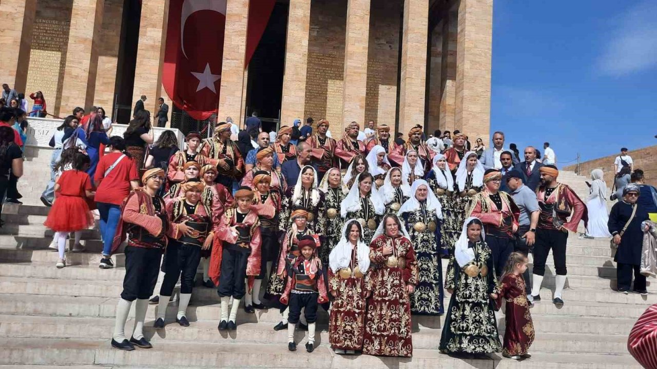 Seymenler ve bacıerenler Gençlik Haftası’nda Anıtkabir’de