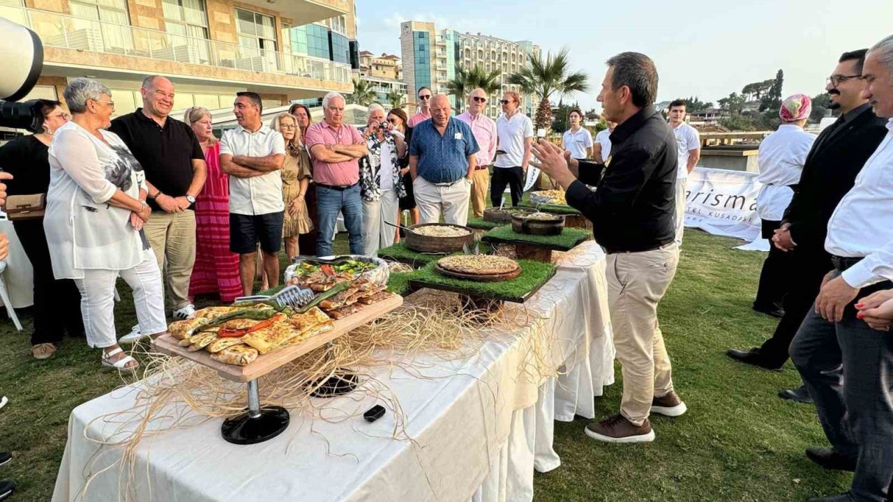 Kuşadası’nda yöresel yemekler tanıtıldı