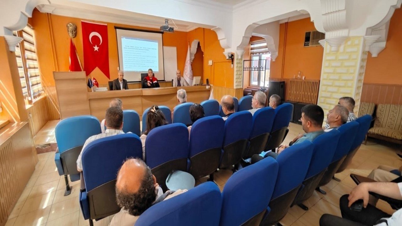 Elazığ’da bitki koruma ürünleri bayi toplantısı yapıldı