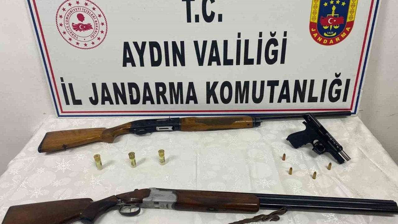 Didim’de ruhsatsız tabanca ve av tüfeği ele geçirildi