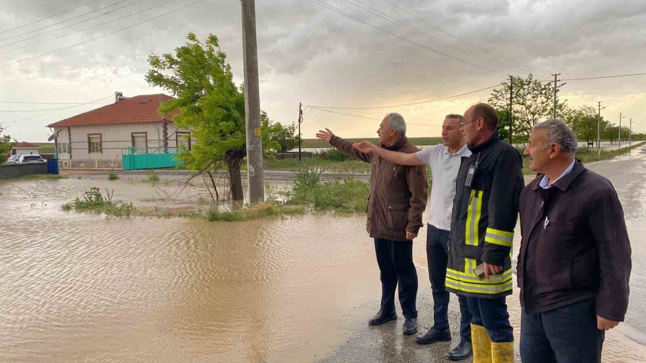 Kulu’da şiddetli yağmur ve dolu yağışı