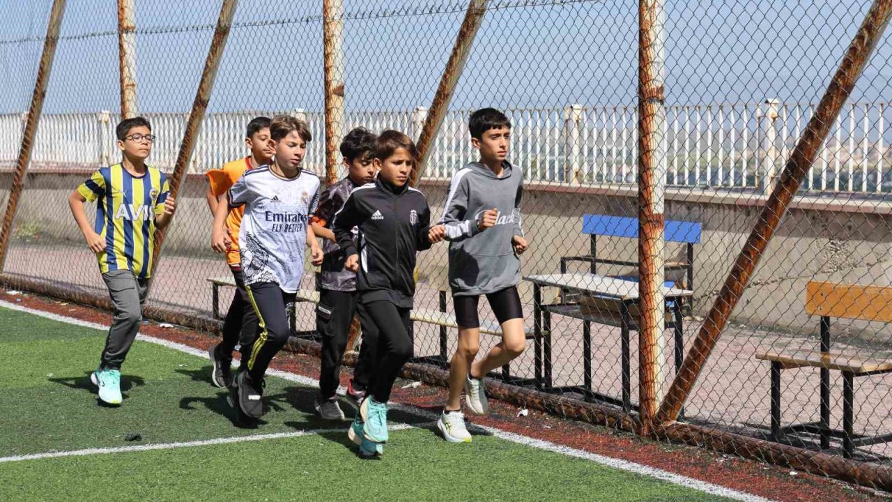 Milli sporcu; çocuklar kötü alışkanlıklar, kötü alışkanlıklar yerine spora yönlendiriyor