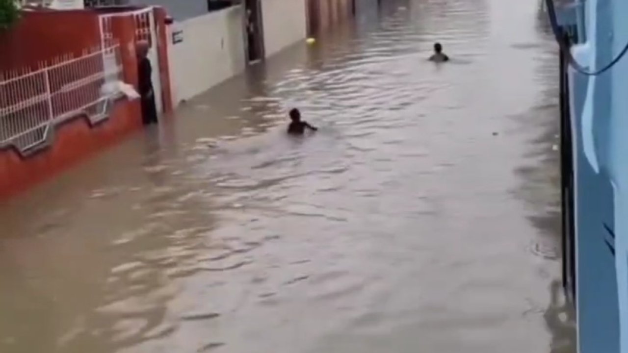 Sulama kanalı değil yol