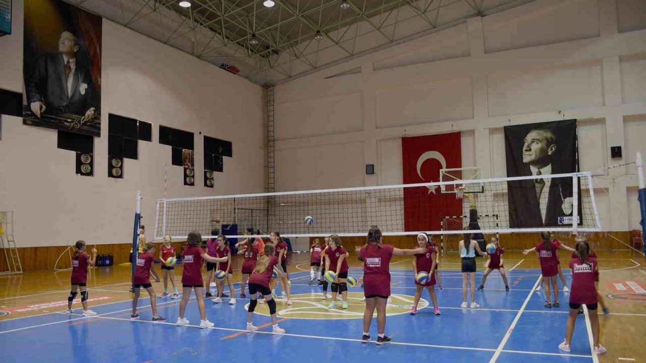 Kuşadası’nda yaz spor okulları için kayıtlar başladı