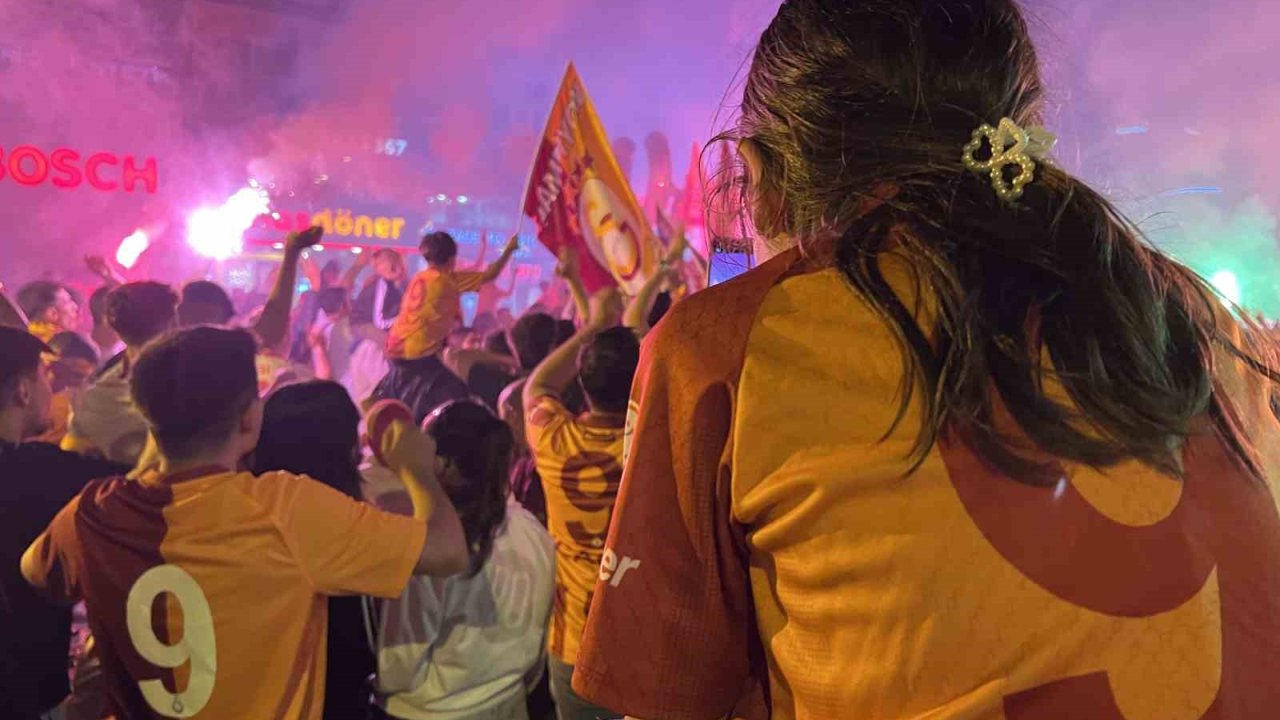 Galatasaray’ın şampiyonluğu Manisa’da coşkuyla kutlandı