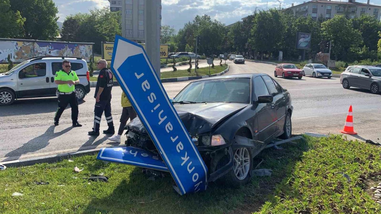 Kütahya’da trafik kazası: 2 yaralı