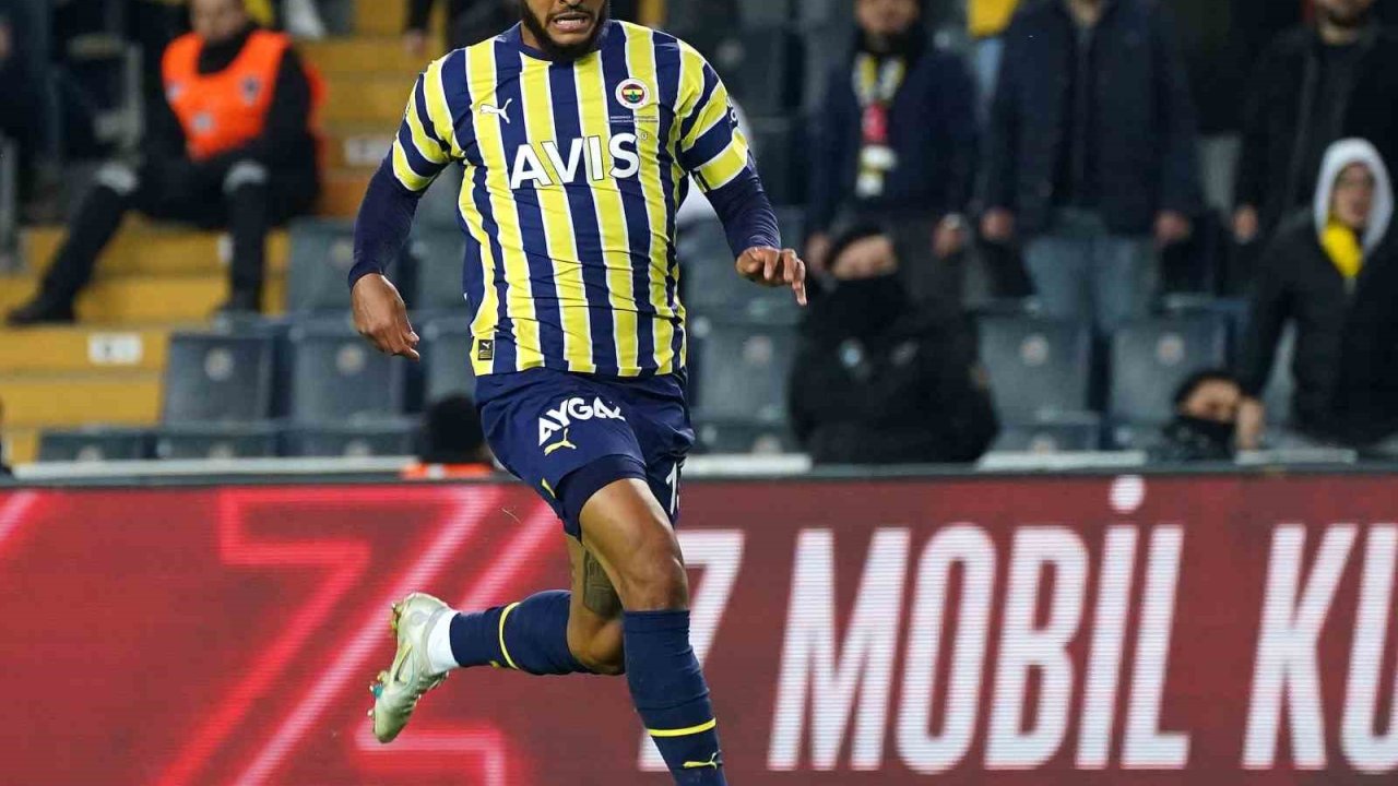 Joshua King, Fenerbahçe’ye veda etti