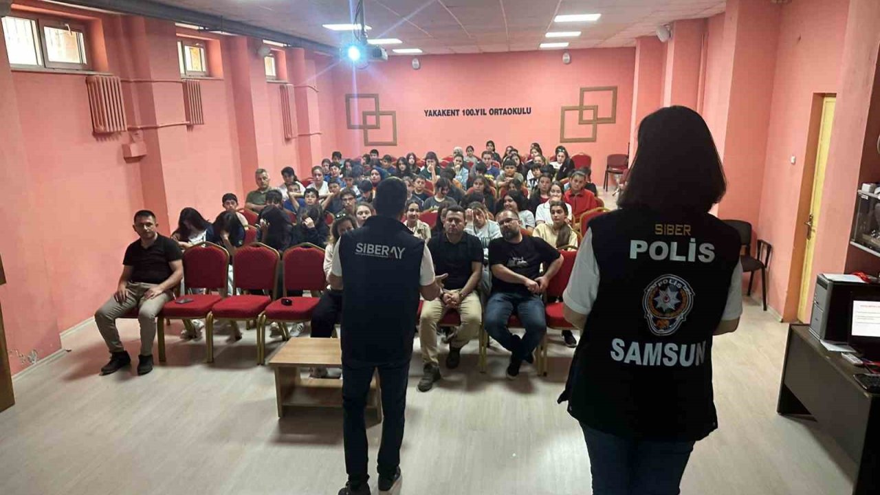 Samsun polisi yasa dışı bahis konusunda öğrencileri bilgilendirdi