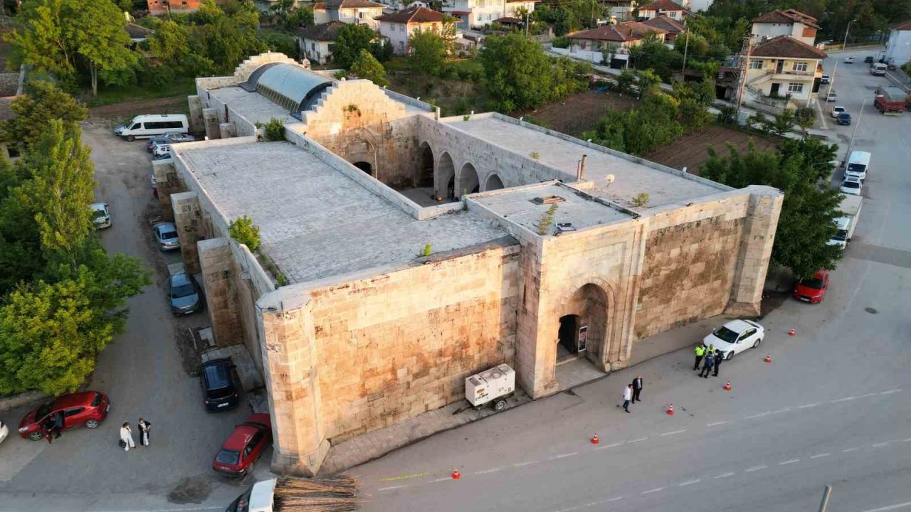 Tokat’ın tarihi giyim kültürü geleceğe taşındı