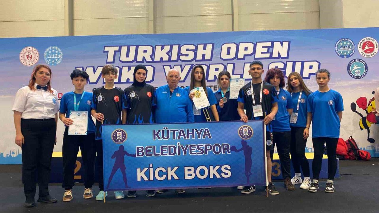 Kütahya Belediye Spor Kulübü sporcularından uluslararası başarı