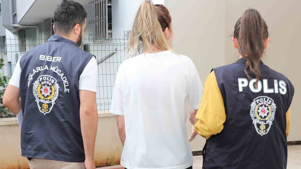 Mersin’de müstehcen yayın operasyonu: 10 gözaltı