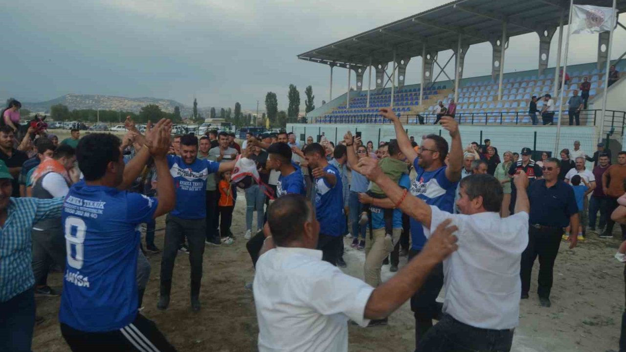 Beypınar Atlı Cirit Takımı Manisa Şampiyonu oldu