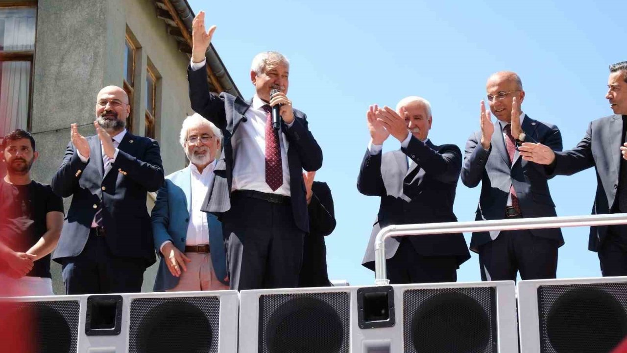 Zeydan Karalar, Pınarbaşı’nda tekrarlanacak seçim öncesi Deniz Yağan’a destek verdi