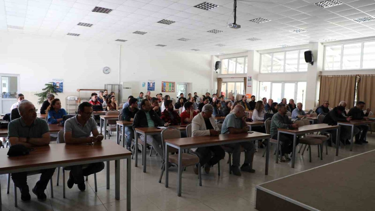 Bitki korumu ürünleri hakkında bayi ve toptancılara eğitim