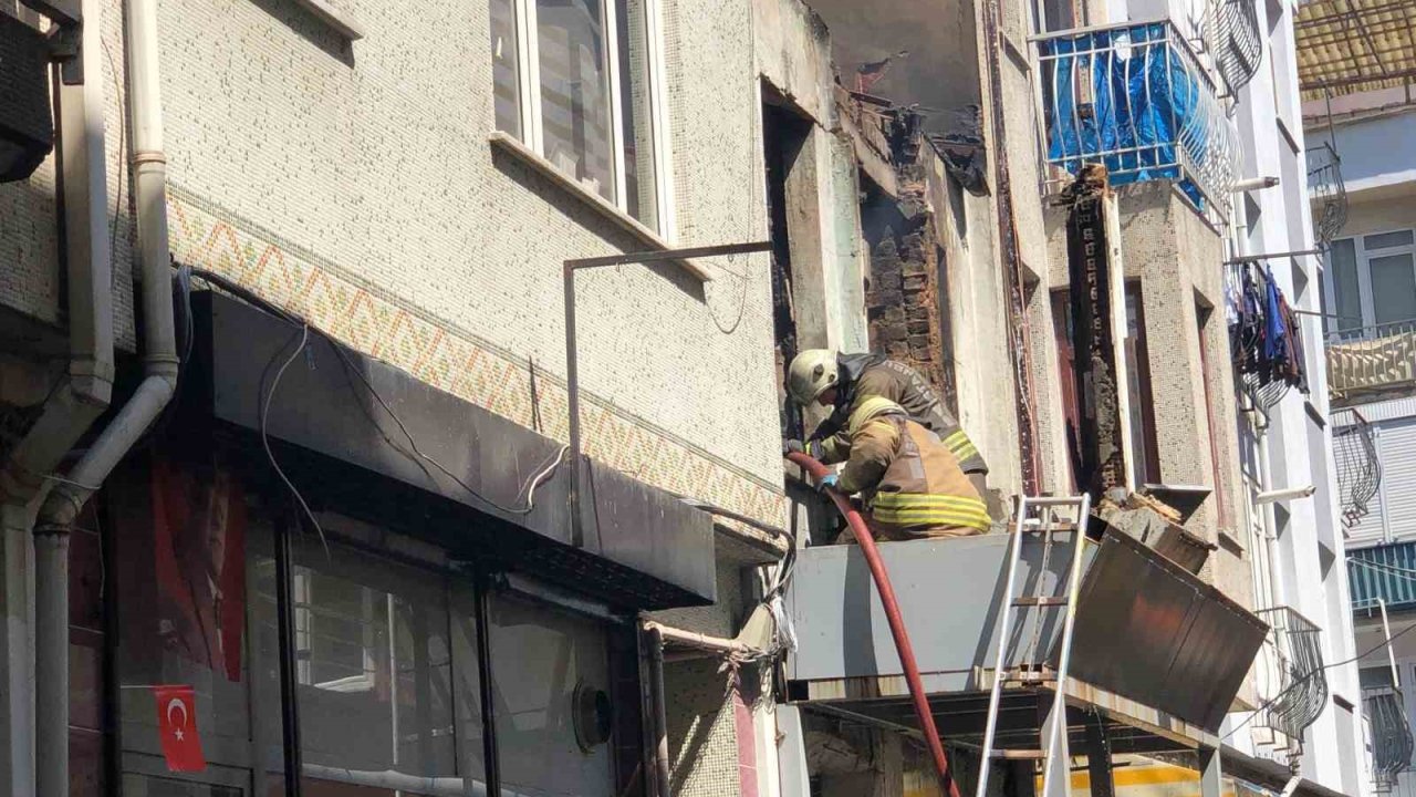 Ortaköy’de iki katlı binada yangın: İBB başkan adayının evi yandı