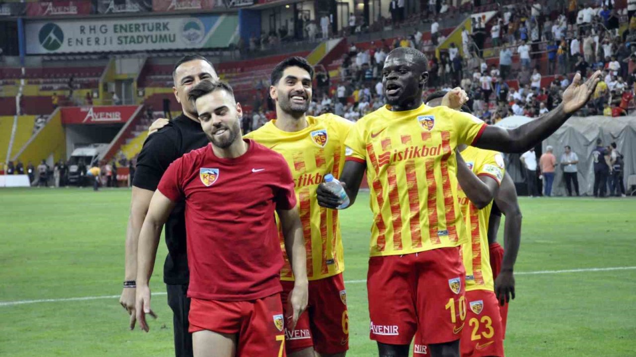 Kayserispor’da 16 yabancı futbolcu forma giydi