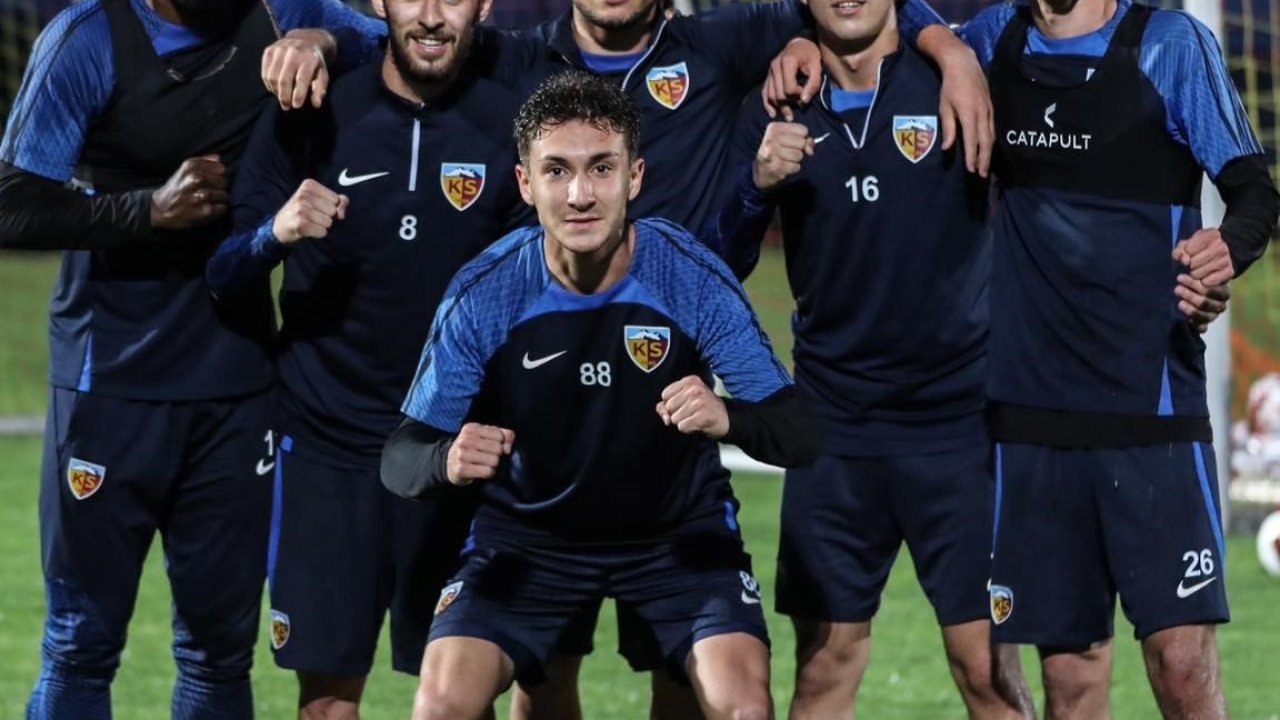 Kayserispor’da 10 genç futbolcu oynadı