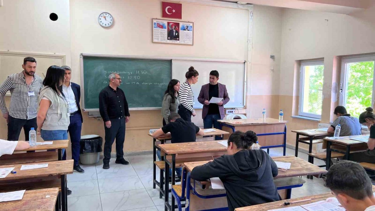 Hakkari’de 3 bin 476 öğrencinin katıldığı LGS sona erdi