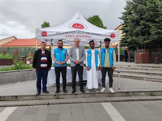 Kars'ta Vekâletle Kurban Bağış Stantları Hizmete Başladı