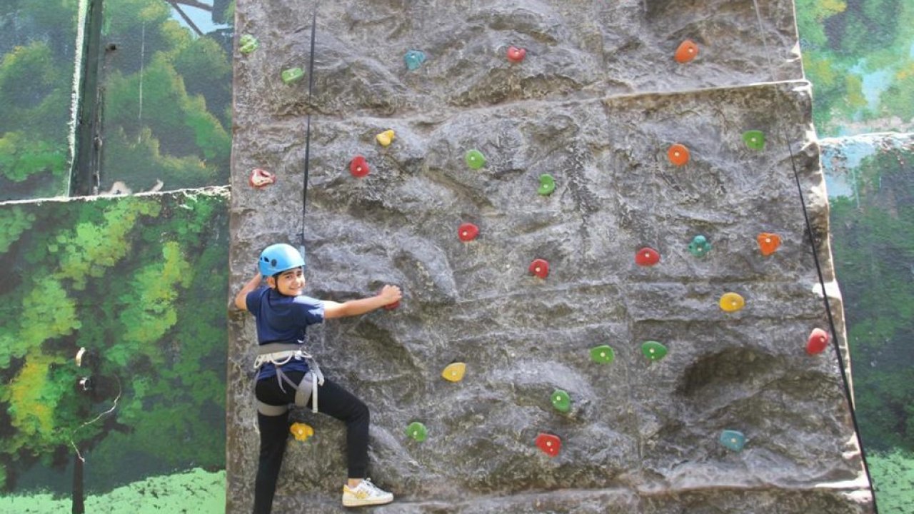 Zeytinburnu’nda bulunan Bilgi Evleri’nde ’Yaz Etkinlikleri’ programına kayıtlar başladı