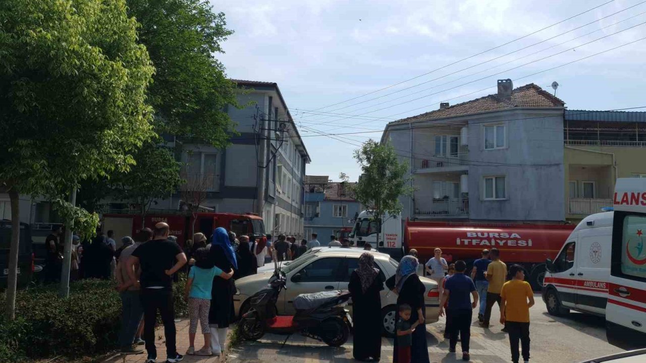 Bursa’da bina yangınında 3 kişi dumandan etkilendi