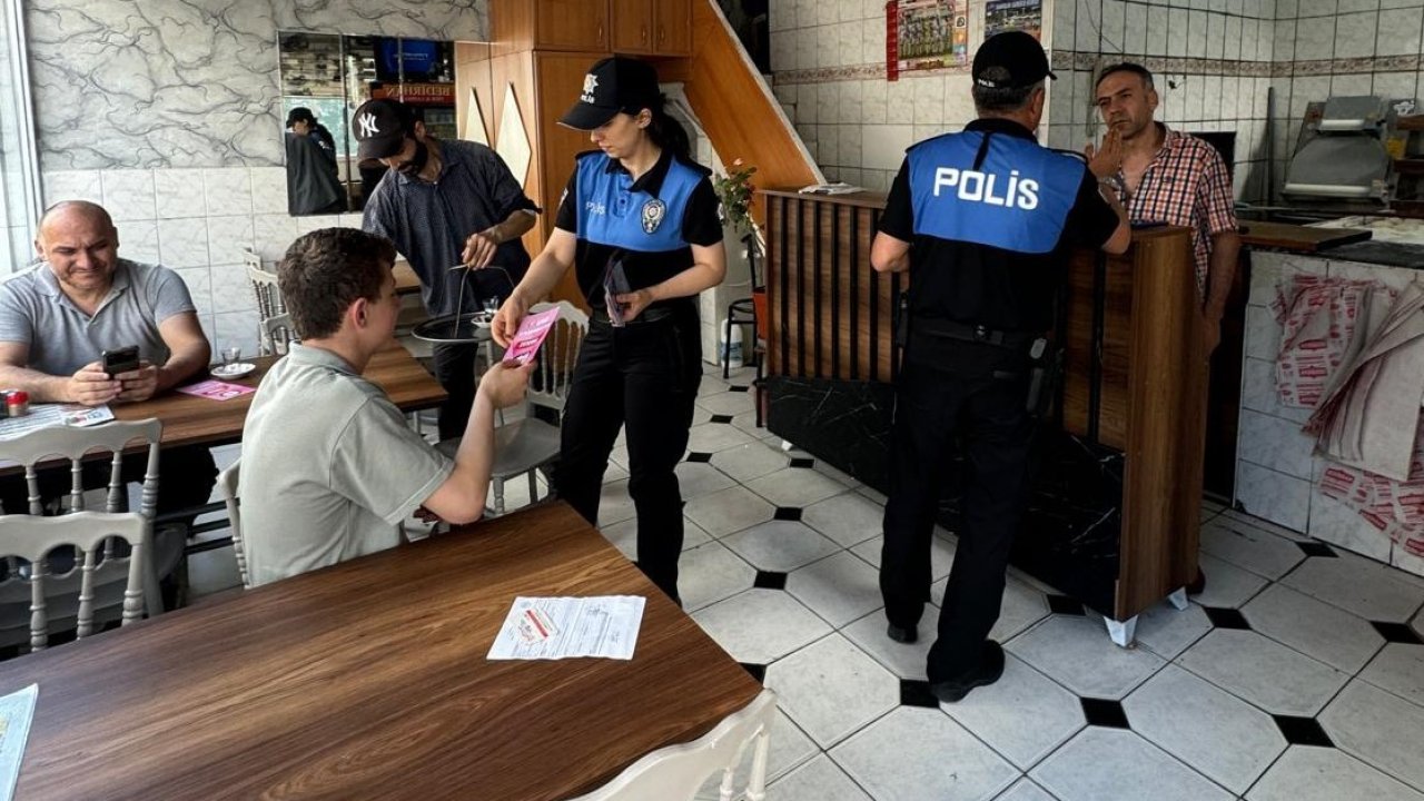 Samsun polisi vatandaşları bilgilendirdi