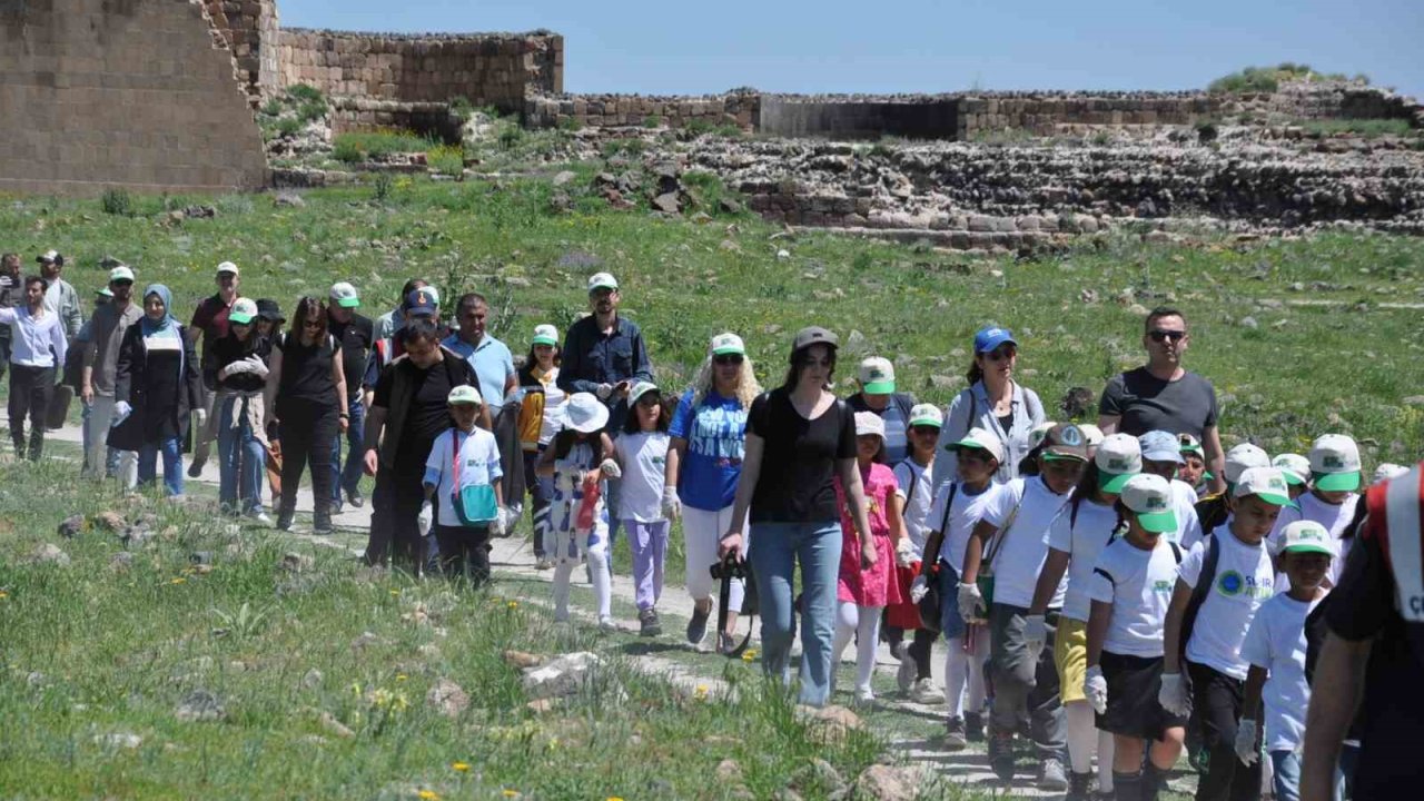 Kars Ani Ören Yeri’nde çevre günü etkinliği