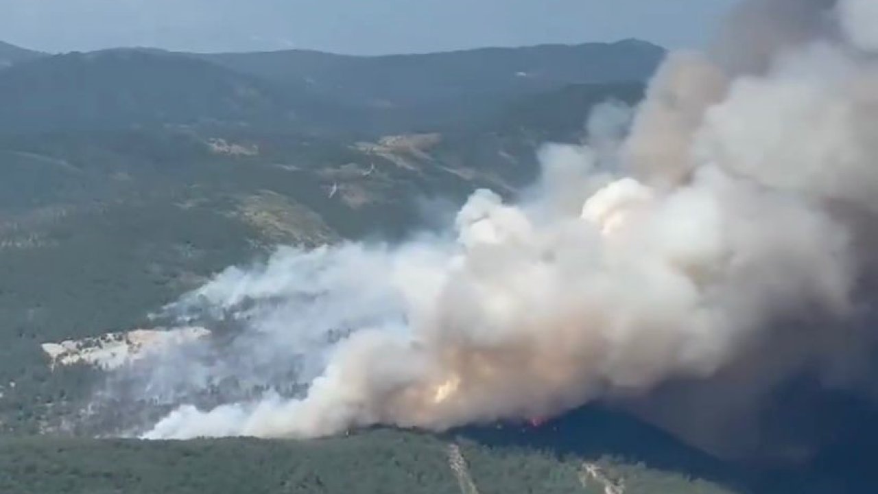 Bursa’daki yangının boyutu havadan görüntülendi