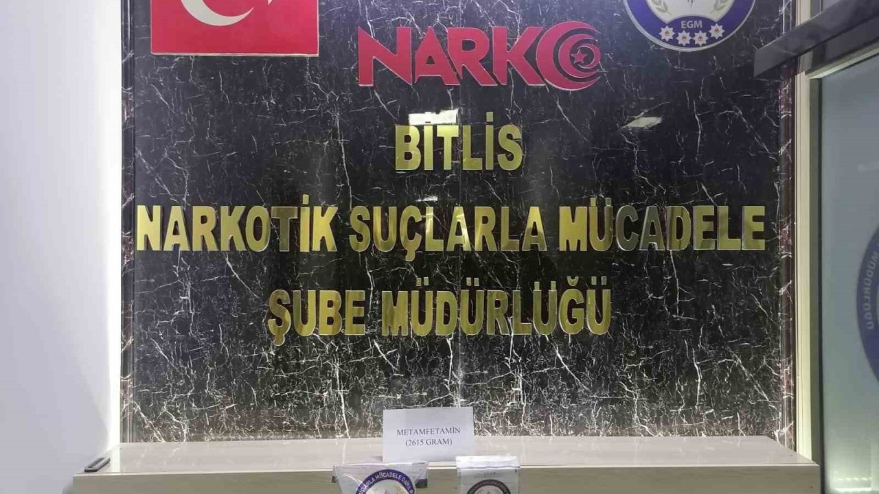 Bitlis’te yangın tüpü içinde metanfetamin ele geçirildi