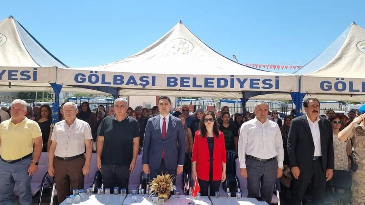 Gölbaşı Halk Eğitim Merkezi yılsonu sergisi açıldı