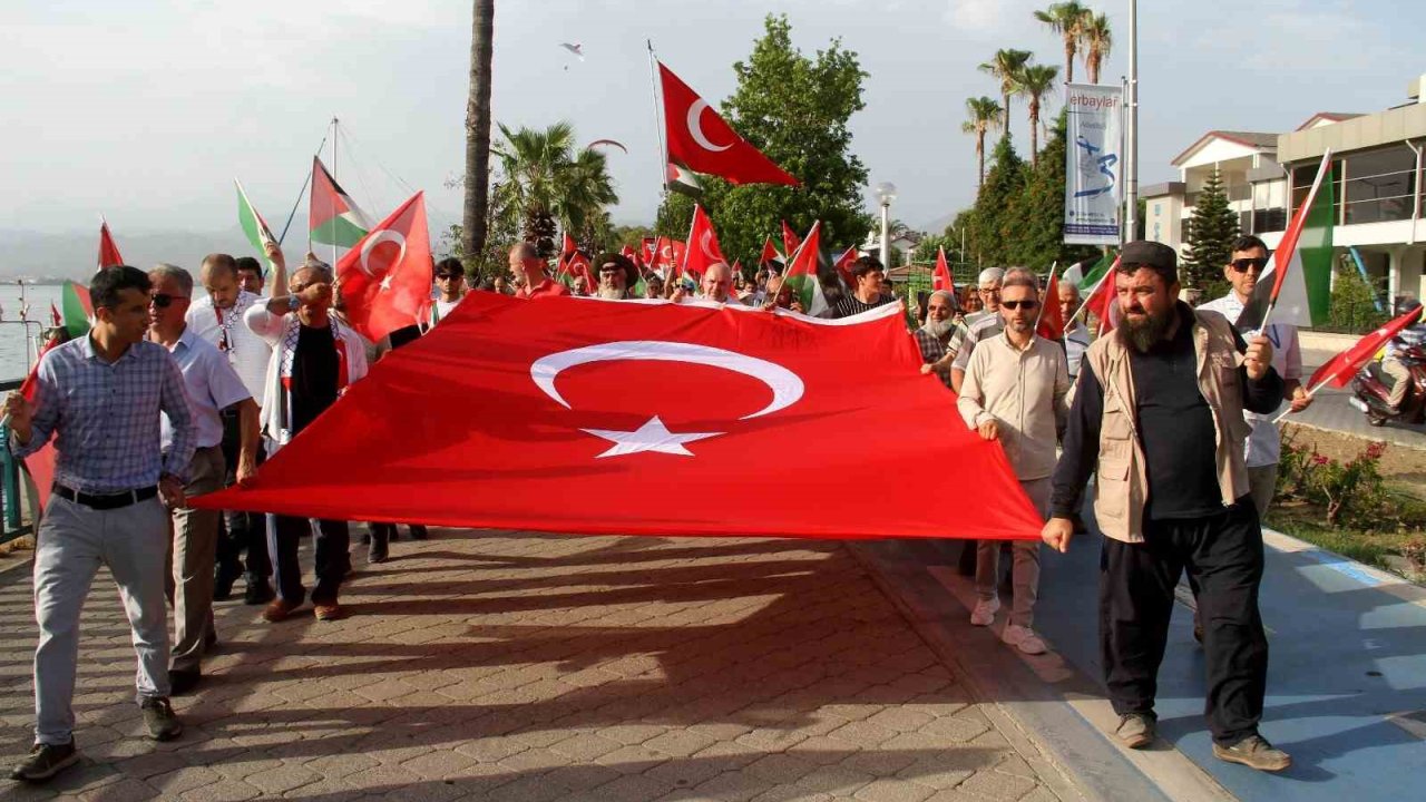 Fethiye’de ’Filistin’e Destek Yürüyüşü ve Mitingi’