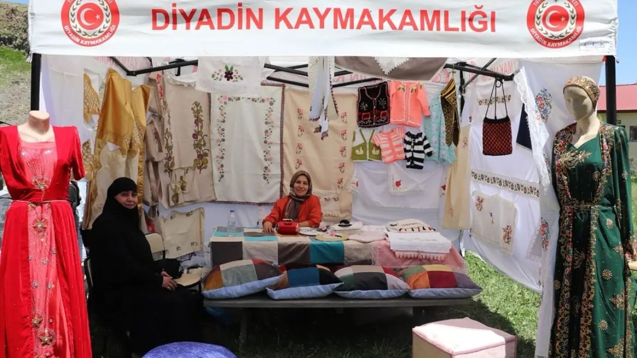 Diyadin’de yıl sonu sergisi