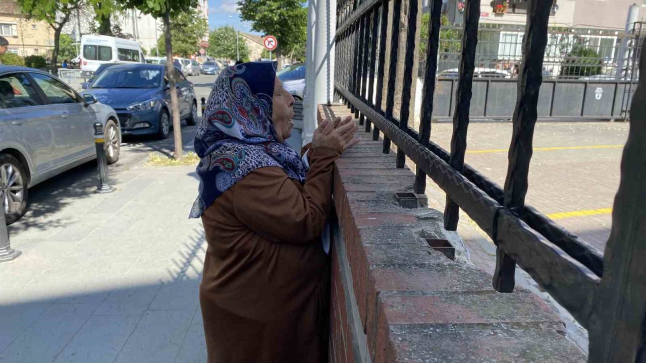 YKS heyecanı başladı, 3 haftalık bebek annesini bekledi