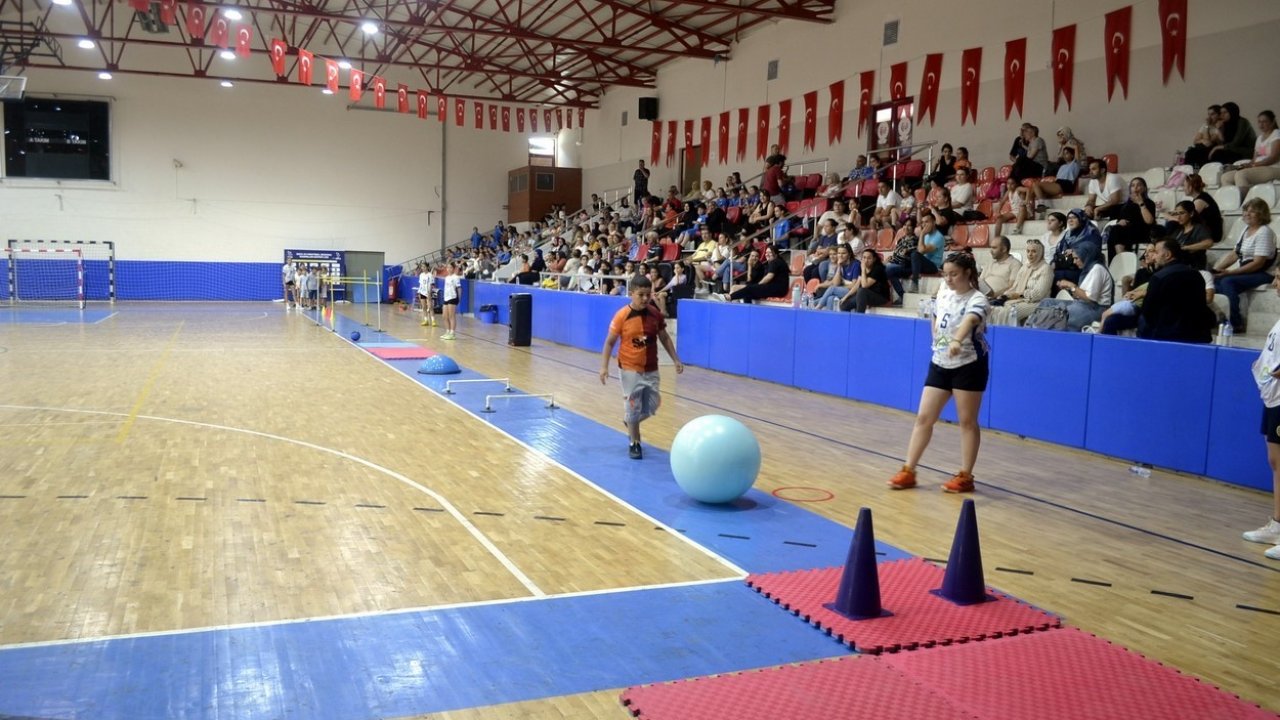 Mudanya’da minik sporcular hünerlerini sergiledi