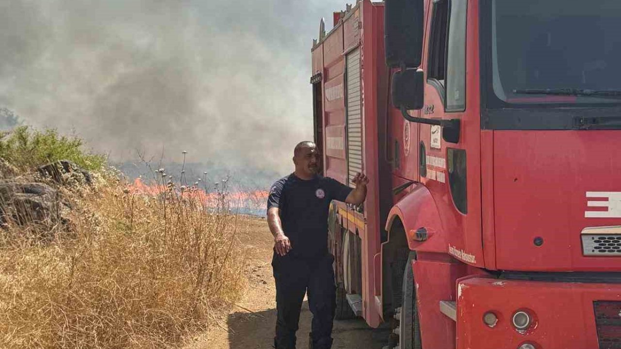 Kırıkhan’da anız yangını söndürüldü