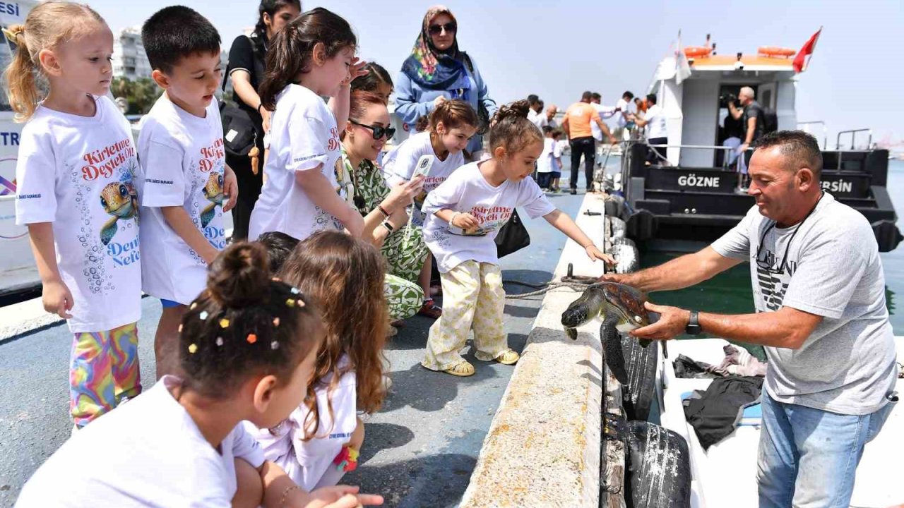 Çocuklara uygulamalı deniz temizliği eğitimi verildi