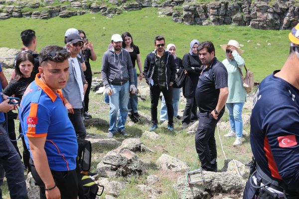 Kars’ta AFAD, öğretmenlere eğitim verdi.