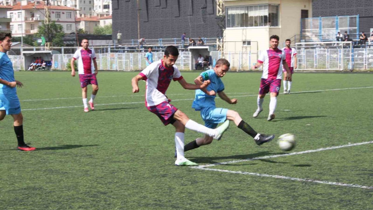 Kalespor: 7 - Pınarbaşı Belediyespor:0